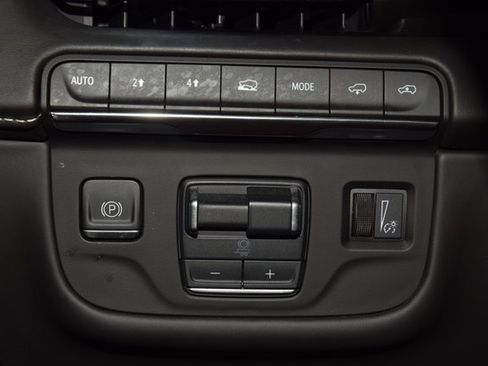 Used 2023 Cadillac Escalade Sport Platinum image 38