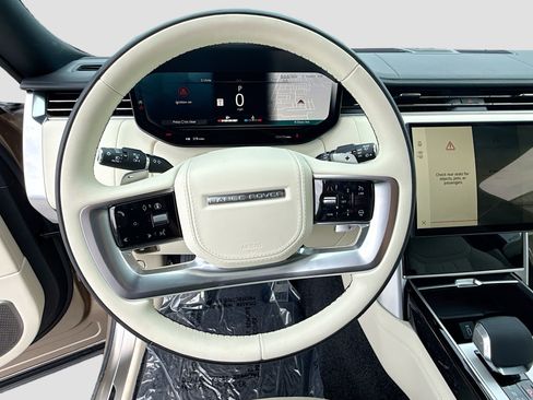 New 2026 Land Rover Range Rover Long Wheelbase Autobiography AWD/4WD image 40