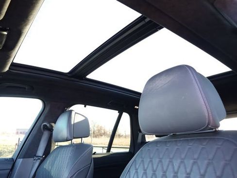 Used 2023 BMW X5 M50i w/ Executive Package image 23