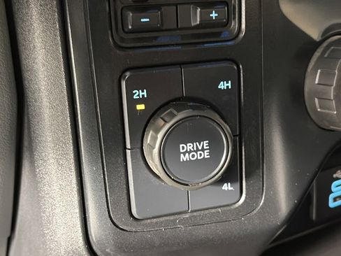 Used 2024 Ford F550 4x4 Crew Cab Super Duty image 21