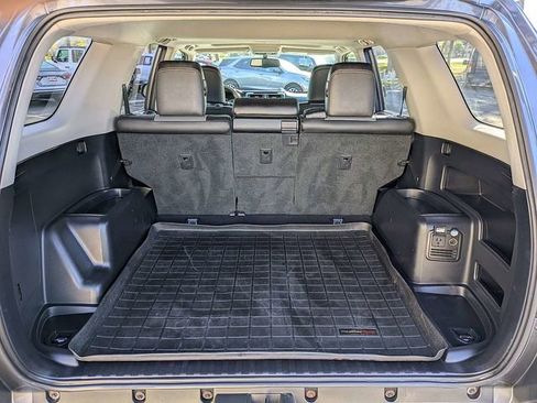 Used 2016 Toyota 4Runner SR5 Premium image 12