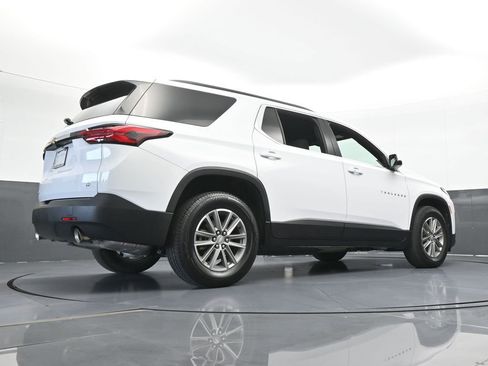 Used 2023 Chevrolet Traverse LT image 59