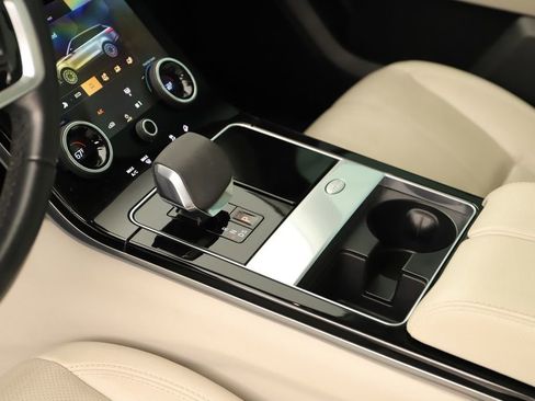 Used 2021 Land Rover Range Rover Velar S image 17