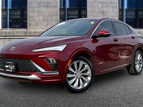 Used 2025 Buick Envista Avenir FWD image 2
