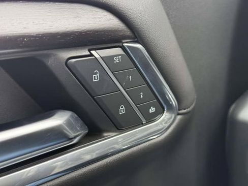 Used 2024 GMC Sierra 1500 Denali AWD/4WD image 18