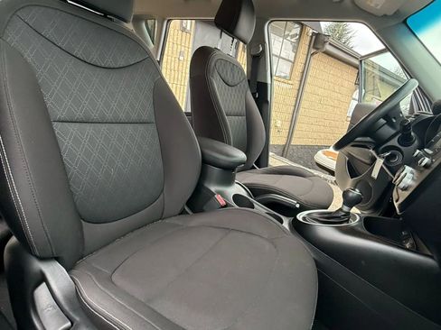 Used 2018 Kia Soul image 46