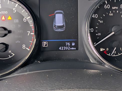 Used 2018 Nissan Rogue SL w/ Premium Package AWD/4WD image 17