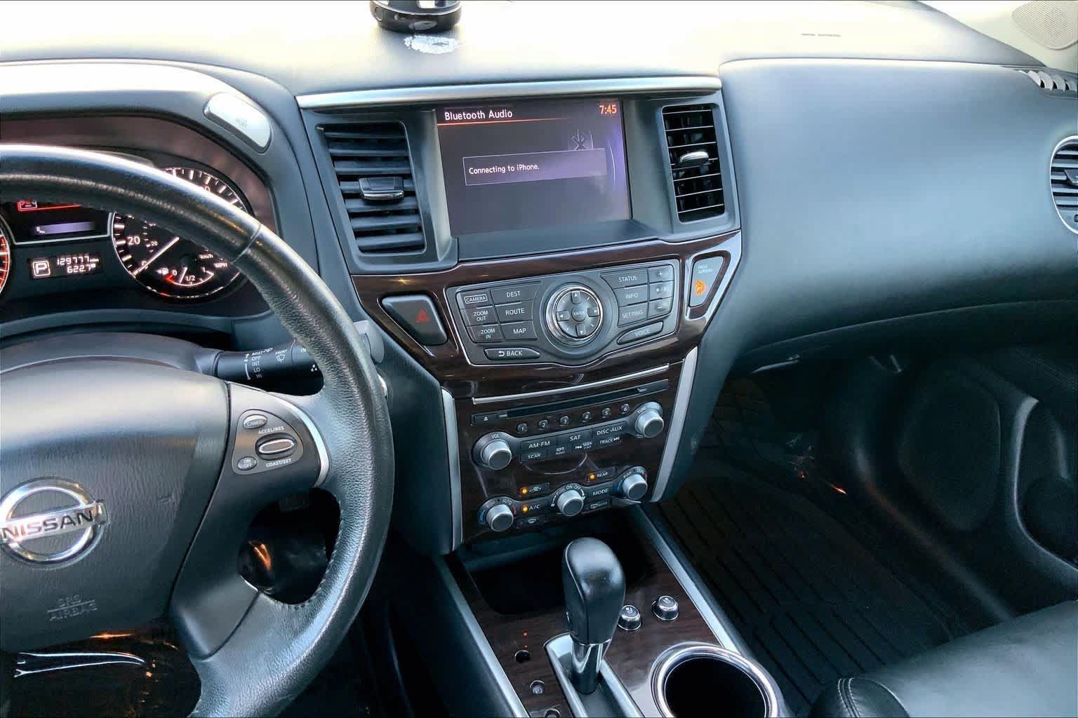 Used 2015 Nissan Pathfinder Platinum w/ Cargo Package FWD image 7