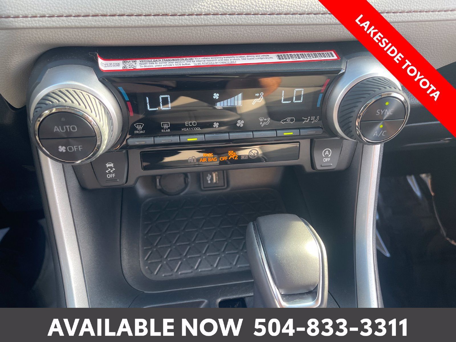 Used 2025 Toyota RAV4 XLE Premium FWD image 32