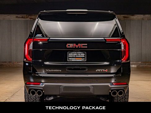 Used 2025 GMC Yukon AT4 w/ AT4 Premium Plus Package image 8