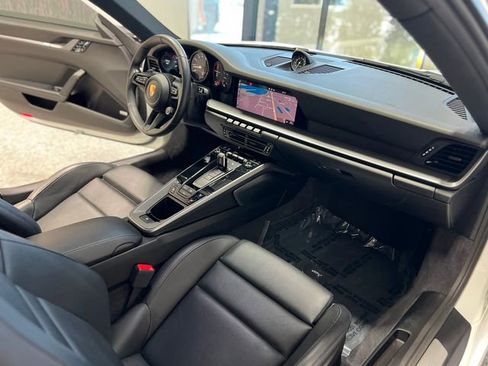 Used 2020 Porsche 911 Carrera S image 23