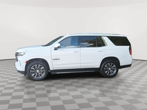 Used 2021 Chevrolet Tahoe LT w/ Luxury Package RWD image 3