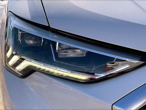 Used 2020 Audi Q3 2.0T Premium Plus w/ Premium Plus Package image 31