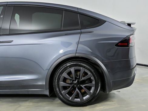 Used 2023 Tesla Model X Plaid AWD/4WD image 9