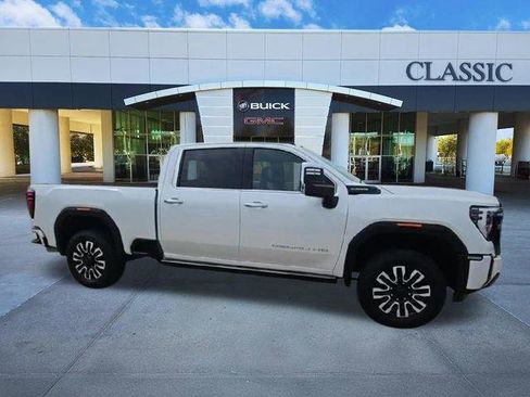 Used 2025 GMC Sierra 2500 Denali Ultimate AWD/4WD image 9
