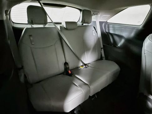 Used 2025 Toyota Sienna XLE w/ XLE Plus Package AWD/4WD image 27