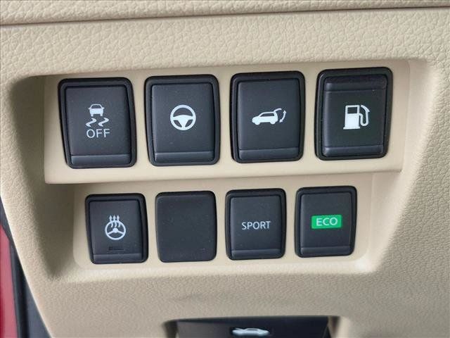 Used 2019 Nissan Rogue SV w/ Premium Package FWD image 14