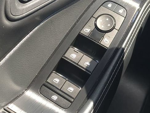 Used 2024 Nissan Rogue SV FWD image 21