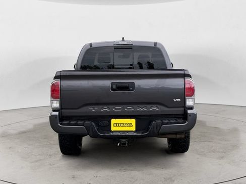 Used 2022 Toyota Tacoma TRD Sport w/ Technology Package AWD/4WD image 6