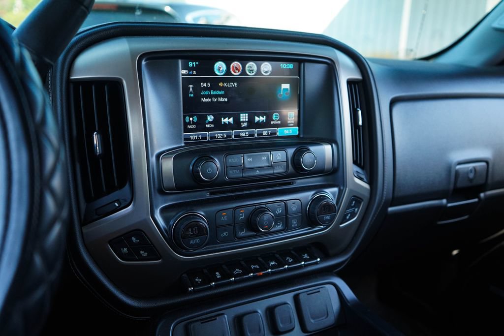 Used 2018 GMC Sierra 1500 Denali w/ Denali Ultimate Package AWD/4WD image 8