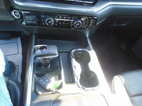 Used 2023 Chevrolet Silverado 1500 High Country w/ Z71 Off-Road Package image 16