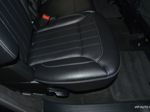 Used 2015 Mercedes-Benz GL 320 4MATIC 4dr GL 350 BlueTEC image 27