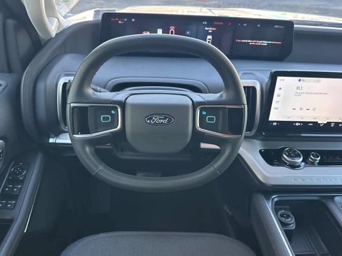 Certified 2025 Ford Expedition Active RWD image 15