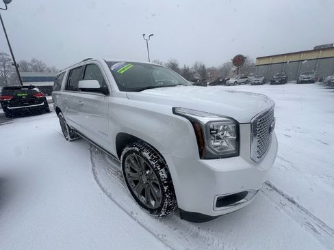 Used 2016 GMC Yukon XL Denali w/ Open Road Package image 11