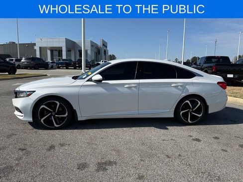 Used 2020 Honda Accord Sport image 2