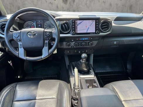 Used 2021 Toyota Tacoma TRD Off-Road w/ TRD Premium Off Road Package AWD/4WD image 9