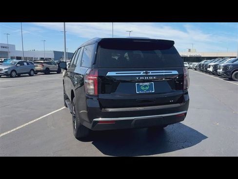 Used 2022 Chevrolet Tahoe LT w/ Luxury Package AWD/4WD image 7