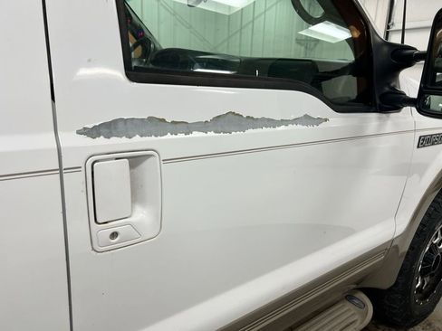 Used 2000 Ford Excursion Limited image 32