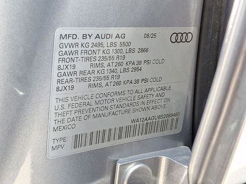 Used 2025 Audi Q5 Premium Plus w/ Premium Plus AWD/4WD image 27