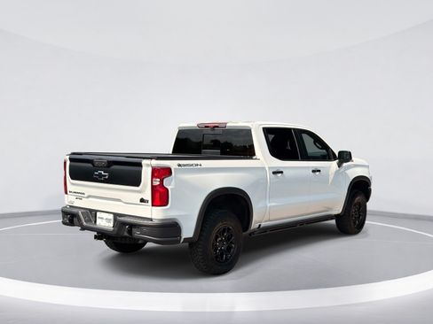 Used 2023 Chevrolet Silverado 1500 ZR2 w/ ZR2 Bison Edition AWD/4WD image 9