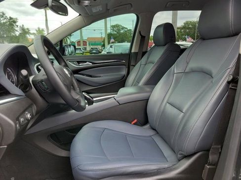 Used 2020 Buick Enclave Essence FWD image 14