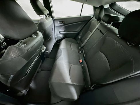 Used 2021 Toyota Prius LE w/ Carpet Mat Package (TMS) AWD/4WD image 27