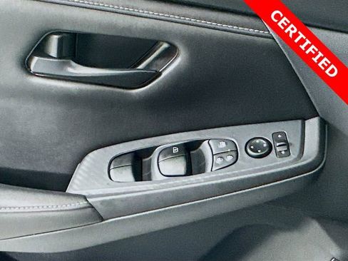 Certified 2025 Nissan Sentra S FWD image 18