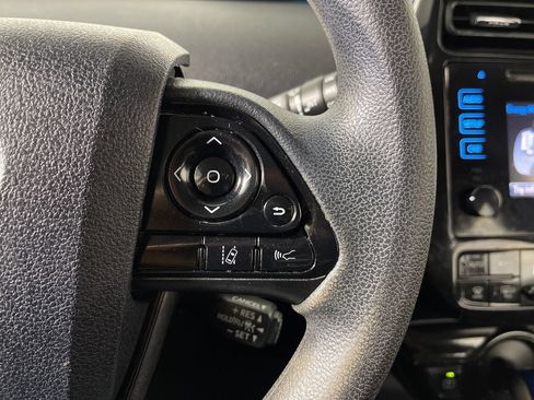 Certified 2019 Toyota Prius LE w/ Carpet Mat Package FWD image 27