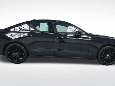 Used 2023 Volvo S60 B5 Plus w/ Climate Package image 9