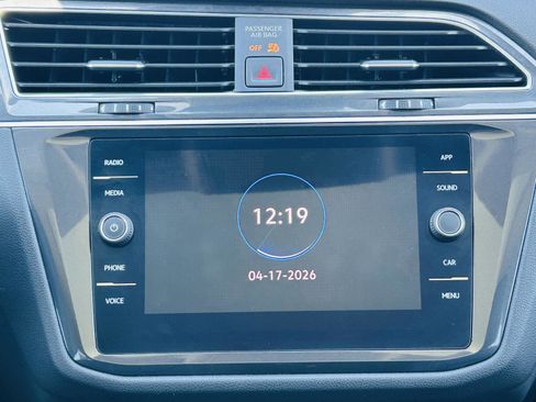Used 2022 Volkswagen Tiguan SE image 20