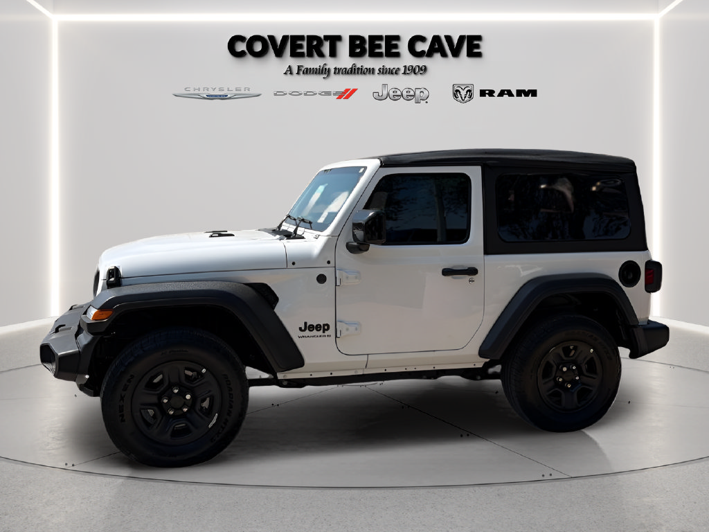 Used 2025 Jeep Wrangler Sport AWD/4WD image 5
