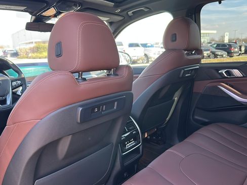 Used 2022 BMW X5 xDrive40i w/ Executive Package image 18