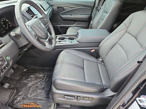 Certified 2025 Honda Ridgeline TrailSport+ image 13