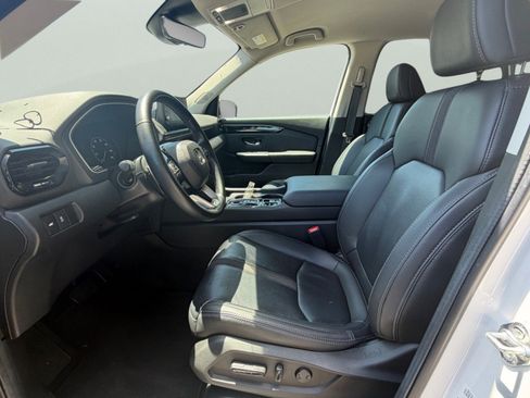 Used 2024 Honda Pilot EX-L image 13