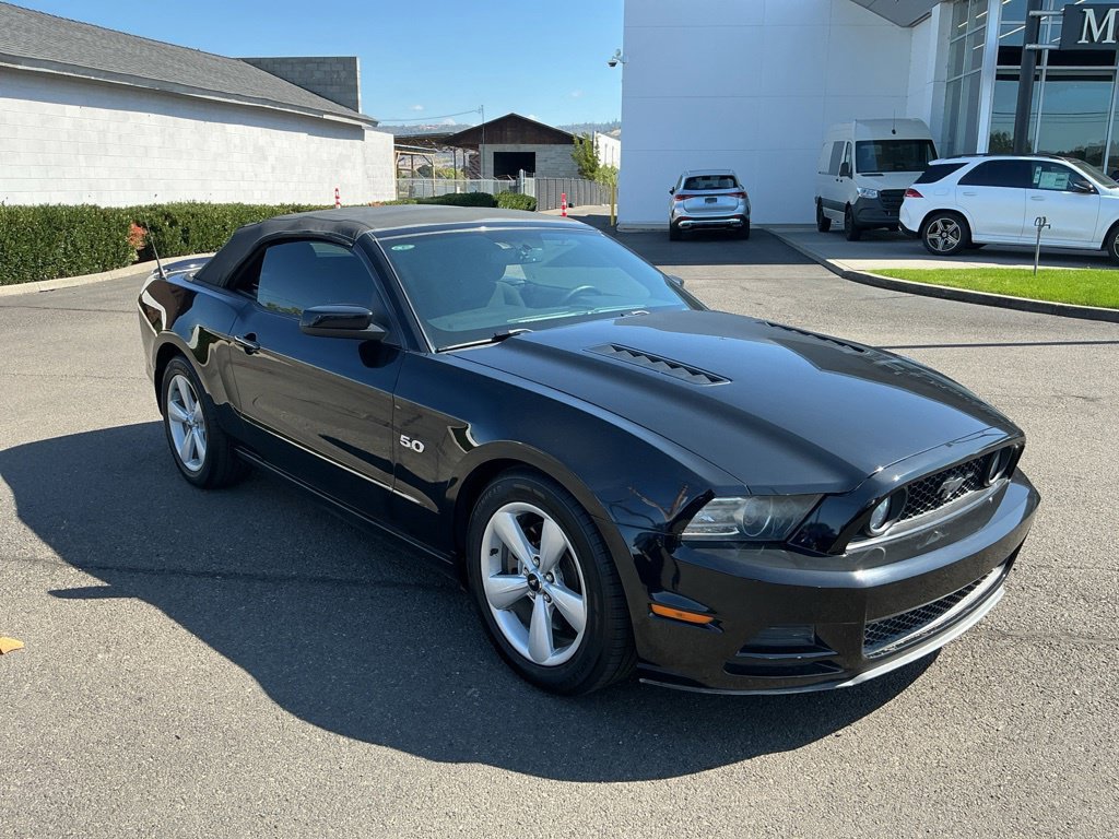 Used 2013 Ford Mustang GT RWD image 6