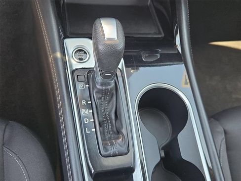 Used 2023 Nissan Altima 2.5 SV FWD image 8