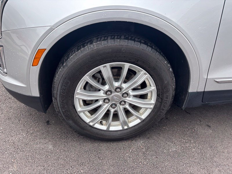 Used 2019 Cadillac XT5 AWD image 16
