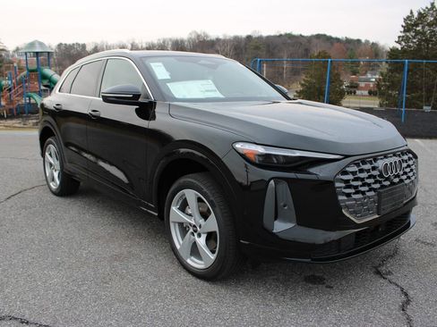 New 2025 Audi Q5 Premium Plus image 2