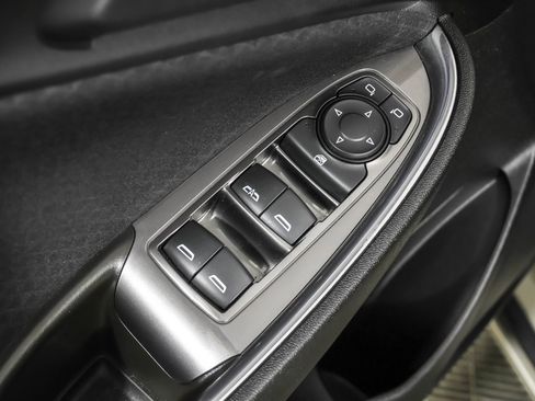 Used 2016 Chevrolet Malibu LT image 32