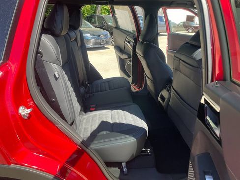 New 2026 Mitsubishi Outlander AWD image 26